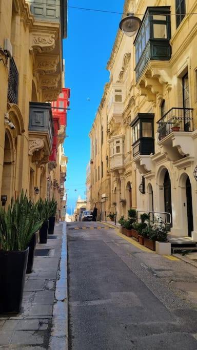 Vallettacharme - 2 Bedrooms Flat In The Heart Of The City Exterior photo