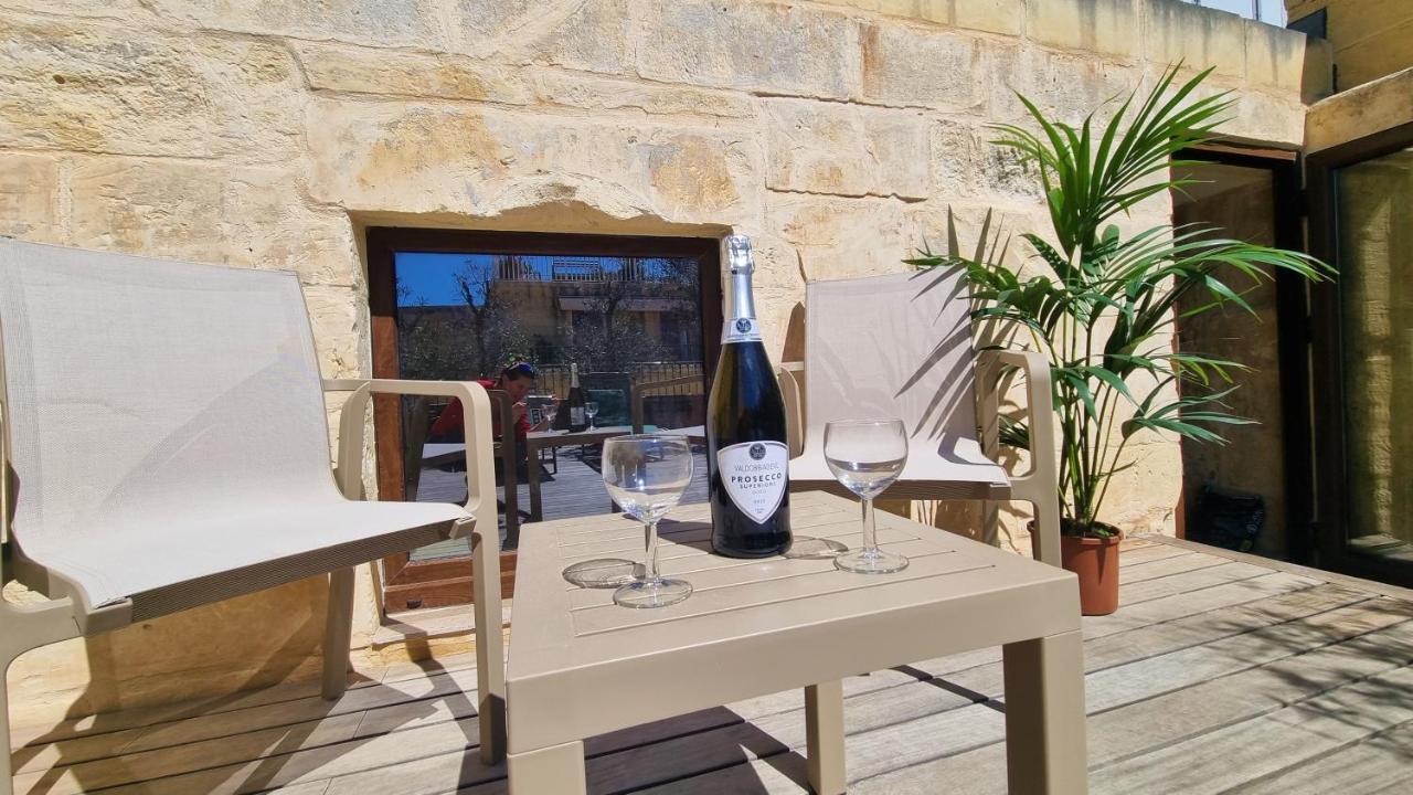 Vallettacharme - 2 Bedrooms Flat In The Heart Of The City Exterior photo